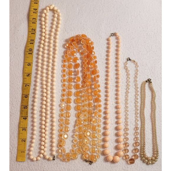 5 Pc Vintage Peach Necklace Lot Beaded Strands Acrylic Pearl Beads Mixed Lengths - Picture 3 of 7